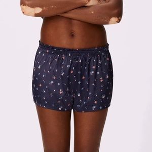 Parade Luxe Sunday Short in Midnight Bloom NWOT